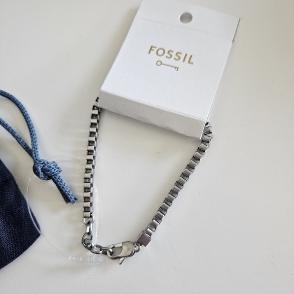 NWT Fossil Ellis Vintage Casual Stainless Steel Chain Bracelet - Picture 2 of 8